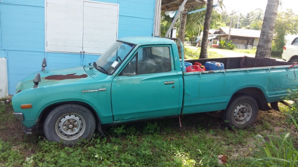 ขายรถใช้งาน dutsun เครื่องดีเซล 2000 cc.