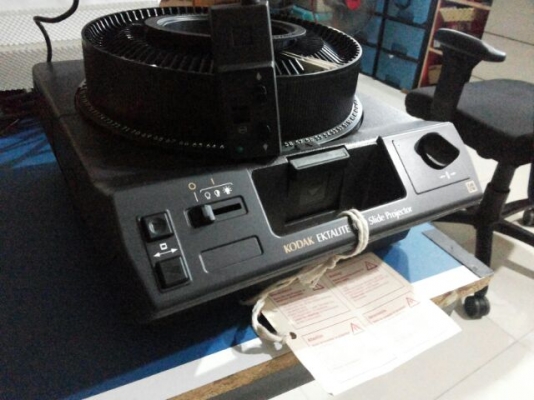 เครื่องฉายทึบแสง ฉายสไลด์ และสปอร์ตไลท์ (ถูกและดี ใหม่ๆทุกเครื่อง) เครื่องฉายทึบแสง ฉายสไลด์ และสปอร์ตไลท์ (ถูกและดี ใหม่ๆทุกเครื่อง)