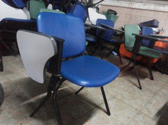 เก้าอี้ แลคเชอร์ อย่างดี พับข้างได้ สภาพสวยขายเหมา 299 บาท ประมาณ 200 ตัว สุดคุ้มครับ เก้าอี้ แลคเชอร์ อย่างดี พับข้างได้ สภาพสวยขายเหมา 299 บาท ประมาณ 200 ตัว สุดคุ้มครับ