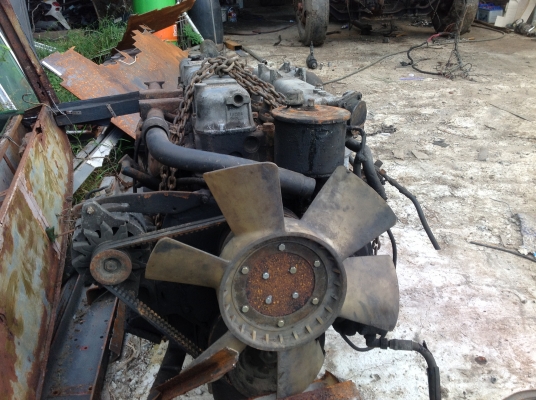 ขายเครื่องนิสสัน 6pe พร้อมเกียร์ ขายเครื่องนิสสัน 6pe พร้อมเกียร์