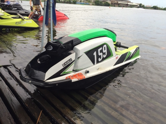 ขายเจ็ทสกียืน 550 แต่งเต็ม ขายเจ็ทสกียืน 550 แต่งเต็ม