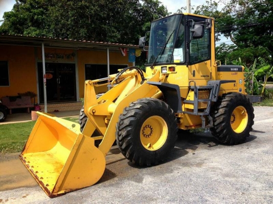 Komatsu wa100-3 สภาพ90\% เก่าญี่ปุ่น โทร.090-986-2521 อ๊อบ
