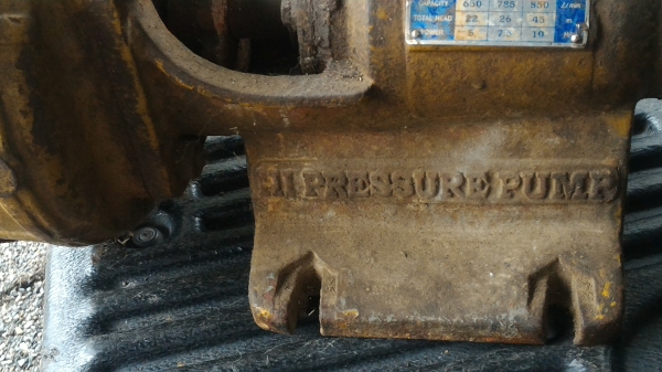 ปั๊มน้ำแรงเหวี่ยง พญานาค N. K. L. ทำแรงดันสูง ขนาดท่อ 3 นิ้ว อัตราการไหลที่ 2000 - 2900 ลิตรต่อนาที