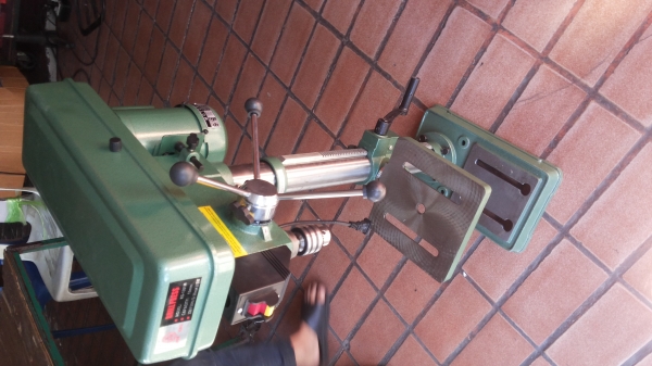 สว่านแท่น SUPER  KING ความสูง 85 ซม หัวจับดอกได้ถึง 13 มม.ขนาดกำลังมอเตอร์ 375W. . แถมปากกาจับชิ้นงานให้