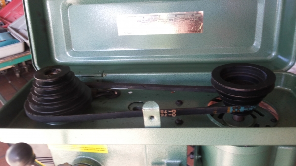 สว่านแท่น SUPER  KING ความสูง 85 ซม หัวจับดอกได้ถึง 13 มม.ขนาดกำลังมอเตอร์ 375W. . แถมปากกาจับชิ้นงานให้