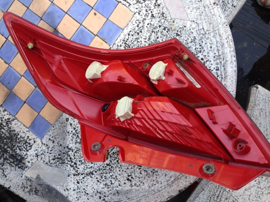 ไฟท้าย suzuki swift 1.2 ไฟท้าย suzuki swift 1.2