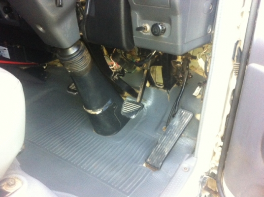 ขายรถ 6ล้อดั้ม ISUZU NPR 130 HP ( TURBO ) ปี 2550