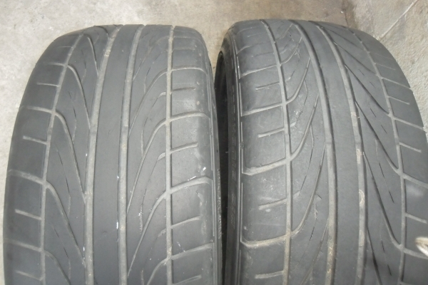 ยาง DUNLOP 235/40R18ปี12 สวยๆ 1 คู่ ราคา 1500 บาท
