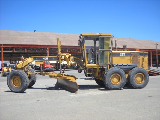 รถเกรด 140H ซีเรียลAPM01620 8,137ชม. ปี2004 พร้อมSCARIFIER มือ1 Stockอเมิรกาครับ