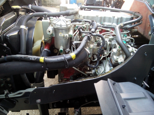 6 ล้อกลาง *Euro.3* HINO *ซีรีย์500* FC9J 175 แรงม้า *ยาว 5.50 ม.* รถสวยเดิม+สวยจริง+สวยจัด * รถห้างแท้ * ไมล์ 3×,××× โล* 6 ล้อกลาง *Euro.3* HINO *ซีรีย์500* FC9J 175 แรงม้า *ยาว 5.50 ม.* รถสวยเดิม+สวยจริง+สวยจัด * รถห้างแท้ * ไมล์ 3×,××× โล*