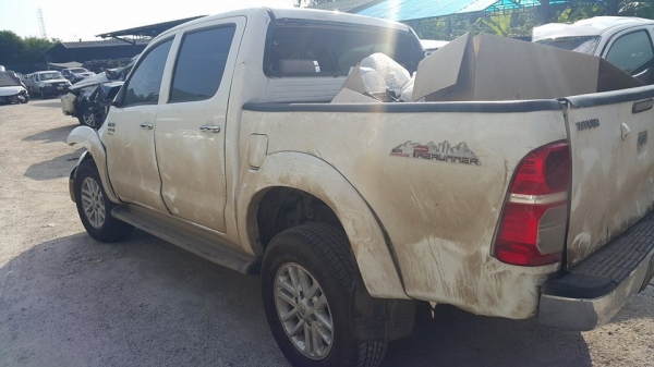 TOYOTA VIGO DOUBLE CAB 3.0 VNTURBO ปี 2012 เกียร์ ออโต้ TOYOTA VIGO DOUBLE CAB 3.0 VNTURBO ปี 2012 เกียร์ ออโต้