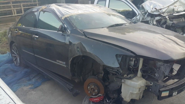 TOYOTA CAMRY HYBIRD ปี 2011 ตัวท๊อปสุด ทะเบียนบุคคลโอนลอย