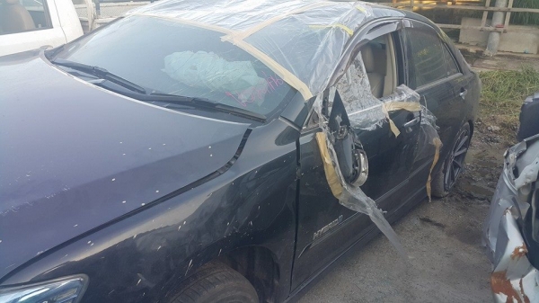 TOYOTA CAMRY HYBIRD ปี 2011 ตัวท๊อปสุด ทะเบียนบุคคลโอนลอย