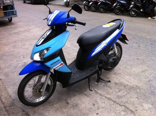 Click  ปี 50 รถบ้าน สีน้ำเงิน ดำ เครื่องเดิมๆ  เอกสารครบ ทดลองขับได้ทุกวัน โทร. 02-9165022,099-0812003