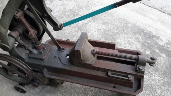 เครื่องตัดเหล็ก HERO 16 นิ้ว