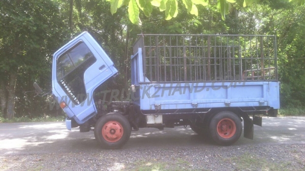 รถบรรทุก 6 ล้อ NISSAN รุ่น MH40 ปีจดทะเบียน 2539 100 แรงม้า เครื่องเดิมๆ