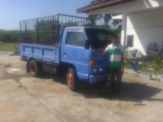 รถบรรทุก 6 ล้อ NISSAN รุ่น MH40 ปีจดทะเบียน 2539 100 แรงม้า เครื่องเดิมๆ