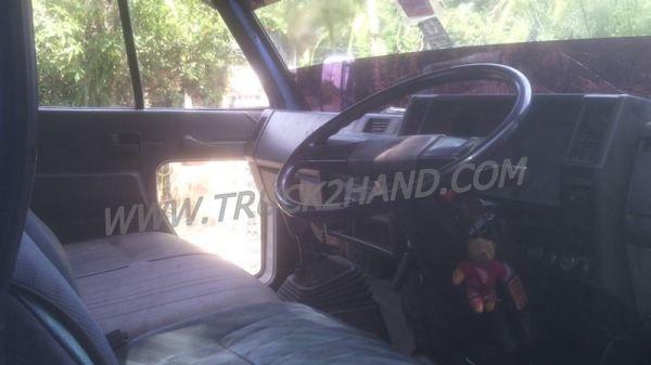 รถบรรทุก 6 ล้อ NISSAN รุ่น MH40 ปีจดทะเบียน 2539 100 แรงม้า เครื่องเดิมๆ