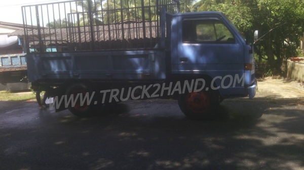 รถบรรทุก 6 ล้อ NISSAN รุ่น MH40 ปีจดทะเบียน 2539 100 แรงม้า เครื่องเดิมๆ