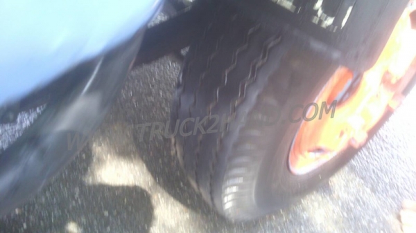 รถบรรทุก 6 ล้อ NISSAN รุ่น MH40 ปีจดทะเบียน 2539 100 แรงม้า เครื่องเดิมๆ