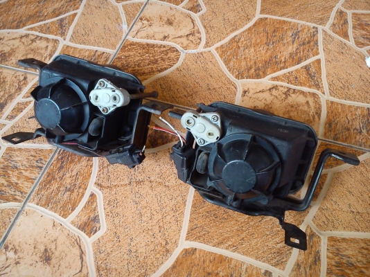 ไฟตัดหมอก โปรเจคเตอร์ เลนส์สีเหลือง