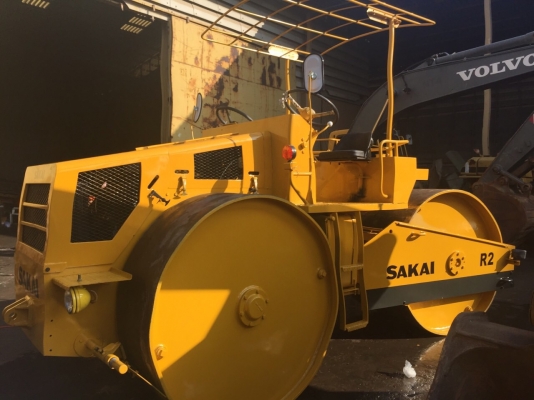 ขายด่วนรถบด3ล้อเหล็ก SAKAI R2 พร้อมใช้งาน เล่มทะเบียน