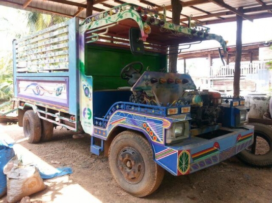 ขายรถอีแต๋นดั้ม6ล้อ เฟืองท้ายใหญ่ เบรกทิฟฟี่ เครื่อง16แรง แคชซีหน้า6 สภาพพร้อมใช้งาน สนใจโทร 090-8588220คุณนะ 093-3258446คุณบิว หรือเข้าดูสินค้าอื่นๆได้ที่ www.truck.in.th/498 หรือเพจFacebook ณรงค์ ซื้อขายรถมือสอง (เว็บไซต์ส่วนตัว) หรือFacebook ตลาดรถมือส