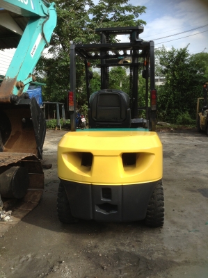 +++ ขายโฟล์คลิฟท์  KOMATSU FD30-16  รุ่น  16  (รถสภาพดี  รับประกัน)  ขนาด  3  ตัน  เครื่องยนต์ดีเซล  เสา  4  เมตร  เกียร์ออโตเมติค  ยางตันครับ