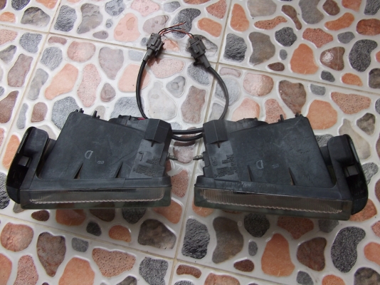 ไฟตัดหมอก NISSAN A32