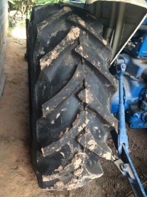 ขายรถไถ FORD T1 อุปกรณ์ดันหน้า ผานหลัง สภาพสวยพร้อมใช้งาน สนใจโทร 090-8588220คุณนะ 093-3258446คุณบิว หรือเข้าดูสินค้าอื่นๆได้ที่ www.truck.in.th/498 หรือเพจFacebook ณรงค์ ซื้อขายรถมือสอง (เว็บไซต์ส่วนตัว) หรือFacebook ตลาดรถมือสอง คุณนะ ขายรถไถ FORD T1 อุปกรณ์ดันหน้า ผานหลัง สภาพสวยพร้อมใช้งาน สนใจโทร 090-8588220คุณนะ 093-3258446คุณบิว หรือเข้าดูสินค้าอื่นๆได้ที่ www.truck.in.th/498 หรือเพจFacebook ณรงค์ ซื้อขายรถมือสอง (เว็บไซต์ส่วนตัว) หรือFacebook ตลาดรถมือสอง คุณนะ