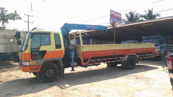 6ล้อ ติดเครน 4.5 ตัน เครื่อง 210 jo8c กระบะยาว 7 เมตรยางเต็ม 6 เส้น พร้อมทำงาน