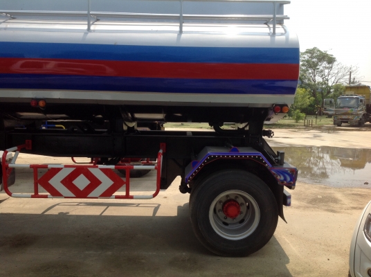 อีซูซุ เดกก้า 270 ยูโร1 ถังบรรทุกน้ำมัน แม่ลูก แม่ 12 ล้อ(ลงเล่มแล้ว)