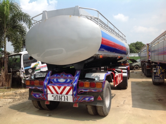 อีซูซุ เดกก้า 270 ยูโร1 ถังบรรทุกน้ำมัน แม่ลูก แม่ 12 ล้อ(ลงเล่มแล้ว)