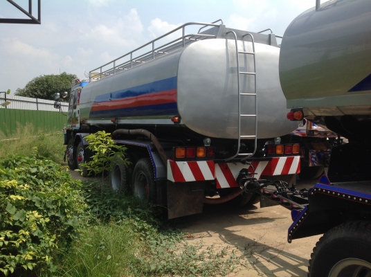 อีซูซุ เดกก้า 270 ยูโร1 ถังบรรทุกน้ำมัน แม่ลูก แม่ 12 ล้อ(ลงเล่มแล้ว)