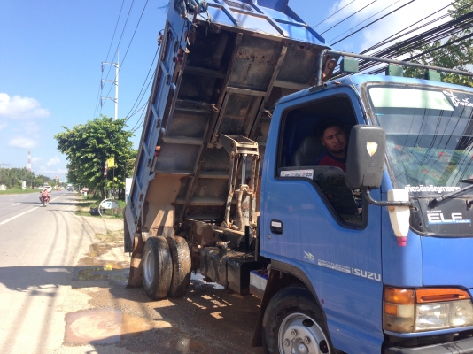 ขายหกล้อดั้มพ์อีซูสุ135 550,000