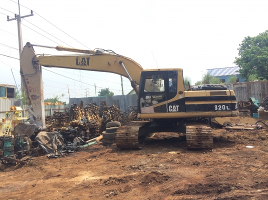 แยกขายอะไหล่ cat 320v2 ครับ ใครต้องการอะไรบอกได้ครับ
