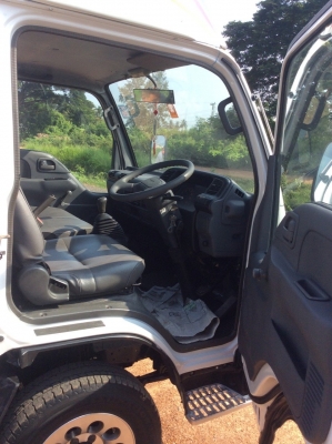 ISUZU 4ล้อ (ไม่ติดเวลา) พวงมาลัยพาว์เวอร์  เครื่องดี ครัทซีสวย แอร์เย็น ขาย 320,000 บาท ศุภากร 081-1903107 , 081-4252943