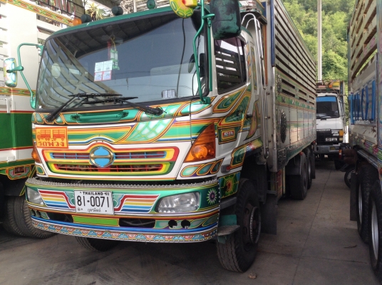 ขาย เมก้า ปี 49 เครื่อง 320 แรง ดั้มพ์ แม่ ลูก ขาย เมก้า ปี 49 เครื่อง 320 แรง ดั้มพ์ แม่ ลูก