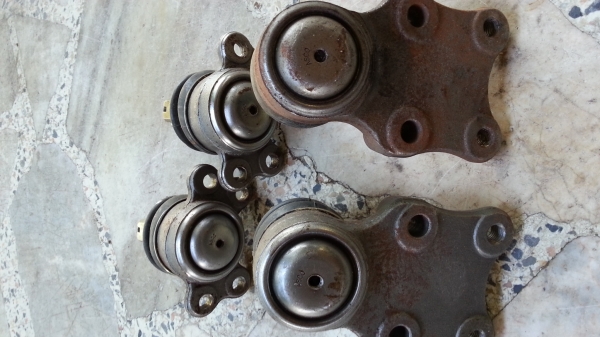 ขายลูกหมาก isuzu tfr และ dragoneye ของใหม่1ชุ 4 ลูก 1000บาท พร้อมส่ง