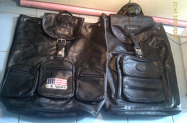 เป้หนังใหญ่ๆ 2ใบ