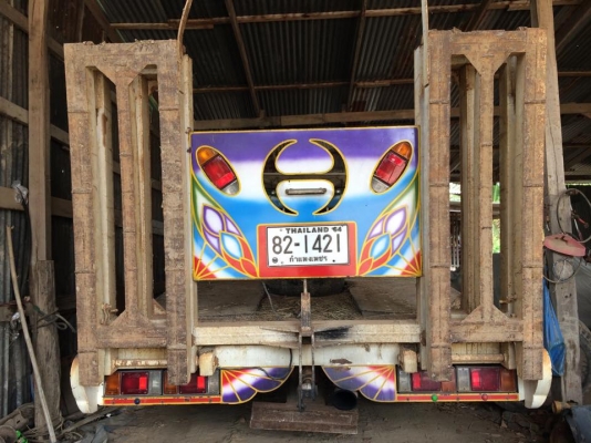 รถเกี่ยวไทยเส็ง พร้อมเทลเลอร์FM18  โทรมาคุยกันได้ครับ เสี่ยพจ 085-2738172