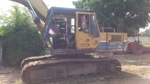 ขาย แม็คโครKOBELCO SK200 MARK1 สภาพพร้อมใช้งาน เครื่อง6D14ปั้มK3V โซ่ช่วงล่างสวย เอวแน่น เอกสารสัญญาซื้อขาย