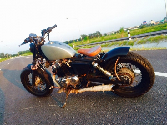 "honda rebel250 ทะเบียนแท้ๆ" แต่งcustom ทั้งคัน ทำไปเกินราคาขาย ทะเบียนแท้ ชุดโอนครบ ภาษีไม่ขาดต่อ เลขสวย ตอง666 เครื่องดีไม่ปัญหาอะไร คาบูคู่ ท่อแต่ง ตุ๊กตาแฮนด์แต่ง แฮนด์แต่ง บาลานโช๊คหน้า งานสร้าง บังโคลนหน้า พร้อมขา งานสร้าง แผงคอใหญ่ ล้อหน้