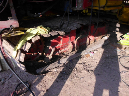 รถเกี่ยวข้าวเกษตรพัฒนา อุ้ม2ตัน เครื่องho7c ปั้ม22 ตัวเดิน10 รถขายตามสภาพ ใช้เกี่ยวข้าวทุกปี