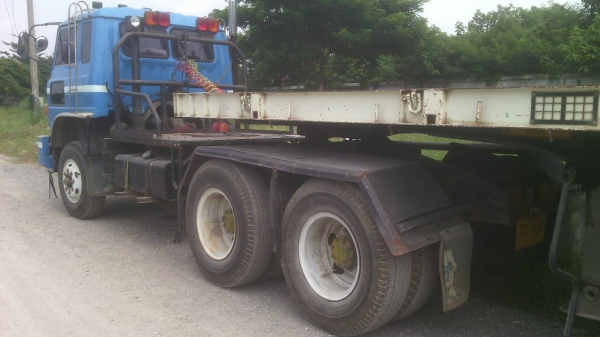 หัวลาก HINO. เครื่องEK100 260แรงม้า สภาพดีแอร์เย็น สนใจติดต่อ 0835601591 หรือ 0903494058