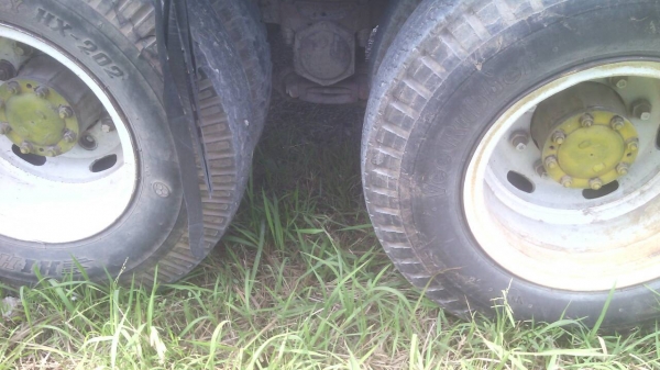 หัวลาก HINO. เครื่องEK100 260แรงม้า สภาพดีแอร์เย็น สนใจติดต่อ 0835601591 หรือ 0903494058