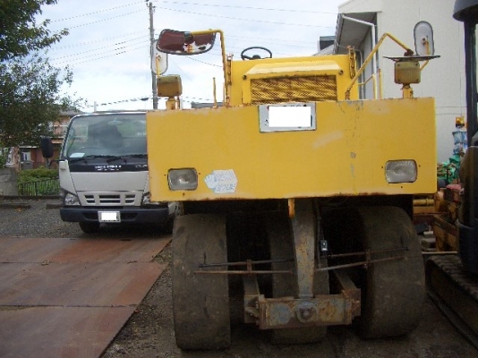 ขายรถบดล้อยาง DYNAPAC CP20W สภาพสวยพร้อมใช้ สนใจติดต่อ อำพล 090-9694506, 080-3031241