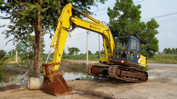 ขายด่วนรถแม็คโครKOBELCOSK120MARK///มาร์ทีชั่วโม่งทำงานน้อยมีลายหัวกระเเทก รถนอกนำเข้าไม่เคยใช้งานในเมืองไทยเลย