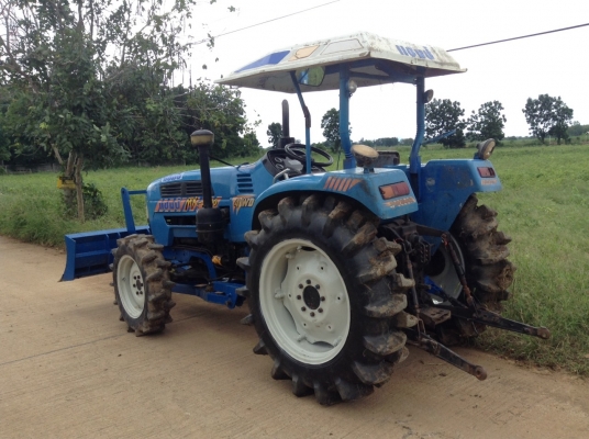 ขายครับ แชมป์MX590 พร้อมใบดันชุดใหม่ สนใจติดต่อครับ