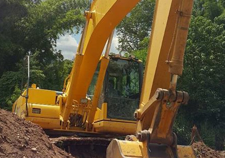 **2,300,000 บ.ต่อรอง/// แบคโฮ PC200 รุ่น 7 สวยๆ 5,xxx ชม.(5พันกว่า ชั่วโมง) **ขาย KOMATSU PC200-7 (ก่อนเป็น200-8) แบคโฮ สภาพสวยๆ ใช้งานน้อย มือเดียว ป้ายแดงๆ HYD.EXCAVATOR KOMATSU PC200-7 (รุ่นสุดท้ายก่อนเป็นPC200-8) เครื่องเดิม ปั้มเดิม ไฟฟ้าเต็ม ครบทุกจ